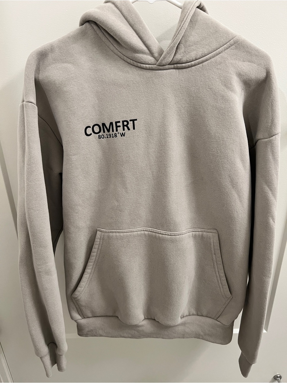 COMFORT Unisex Hooded Sweatshirt in Light Gray / stone